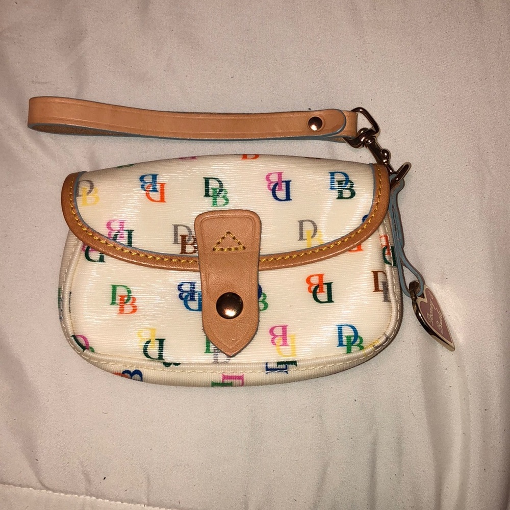 Dooney & Bourke clutch/wristlet